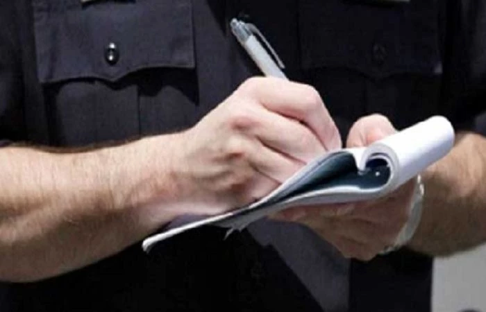 Συγχαρητήρια στην αστυνομία! Έπιασε στα πράσα έναν που πουλούσε κουλούρια έξω από εκκλησία της Έδεσσας
